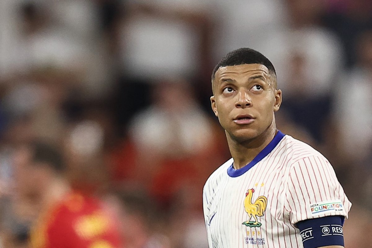 Ảnh Ronaldo và Mbappé