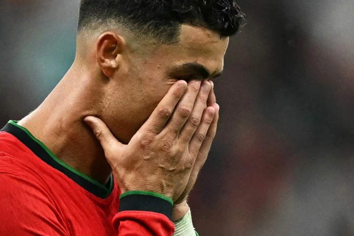 Cristiano Ronaldo đang bị điều tra về hành vi quảng cáo trá hình