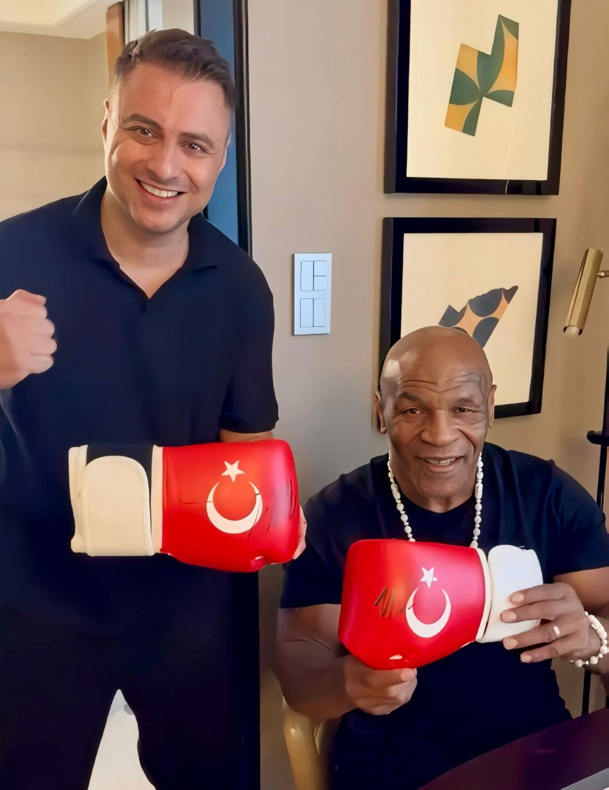 Mike Tyson Ủng Hộ Đội Tuyển Bóng Đá Quốc Gia Thổ Nhĩ Kỳ tại EURO 2024